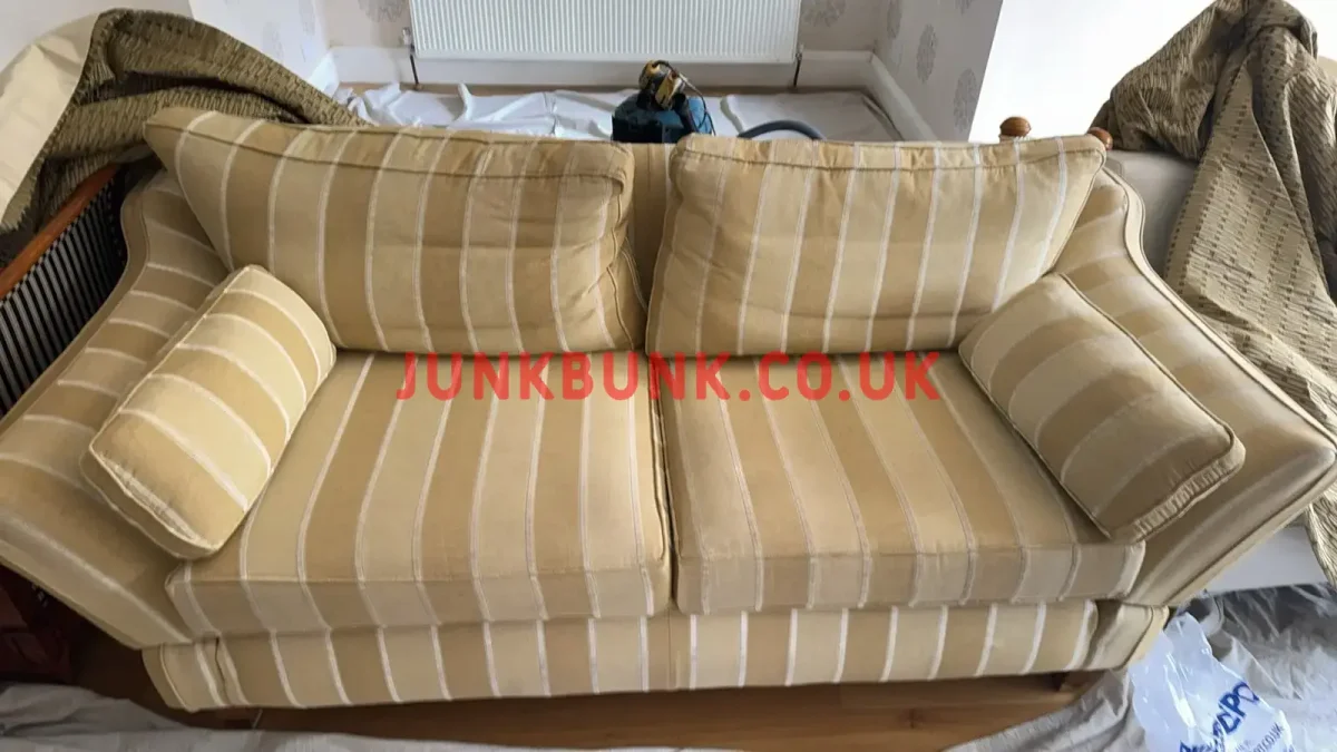 EN6 4PN-sofa-removal-before