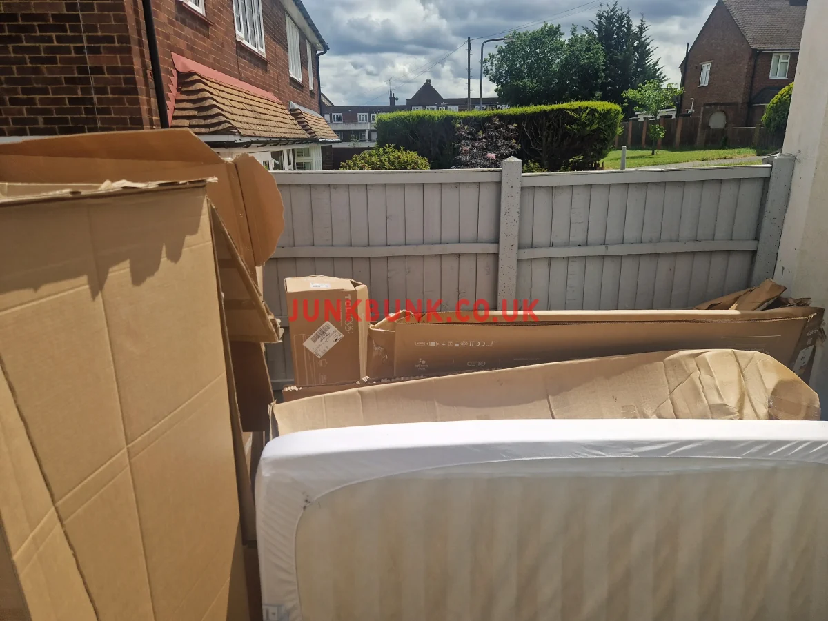 IG9 6AP-rubbish removal-before1