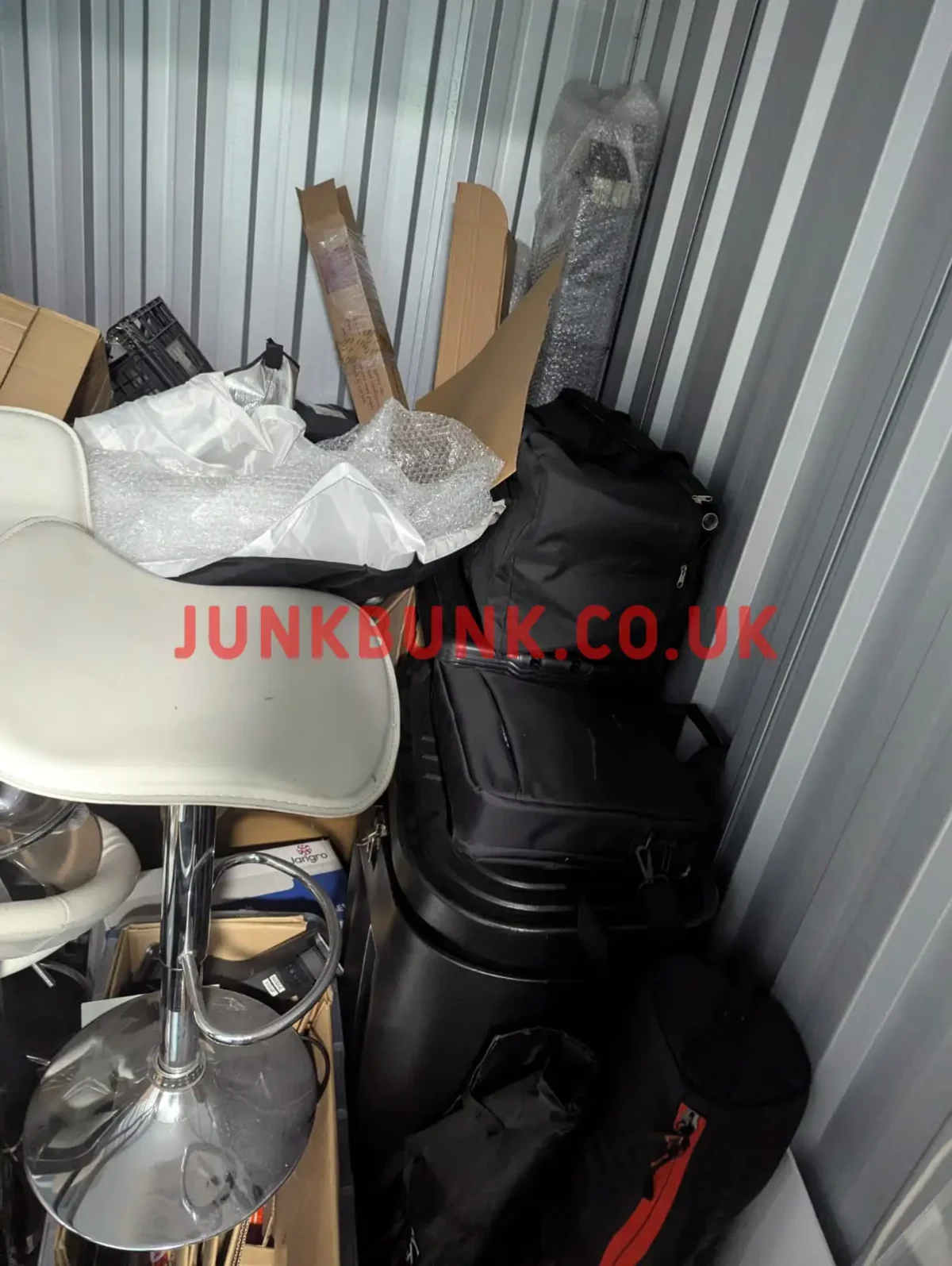N7 9TQ-furniture-removal-before-4