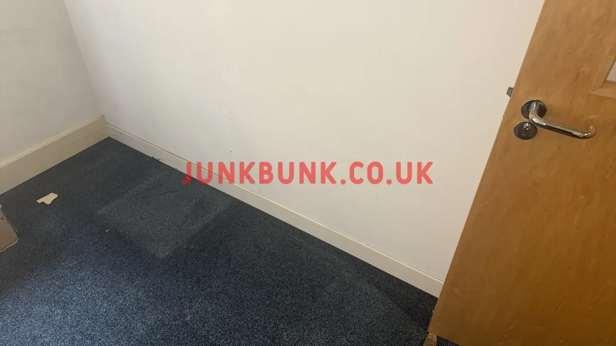 SW3 4LY-office-clearance-after2