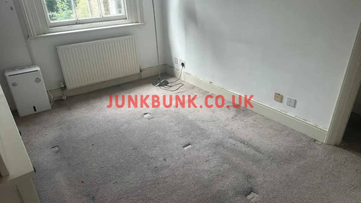 SE24 0NW-sofa-disposal-after