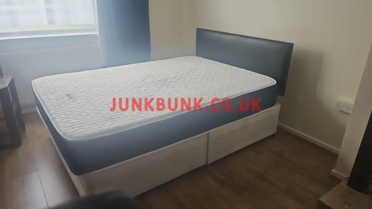 furniture-removal-london-SW15 4BE-before2