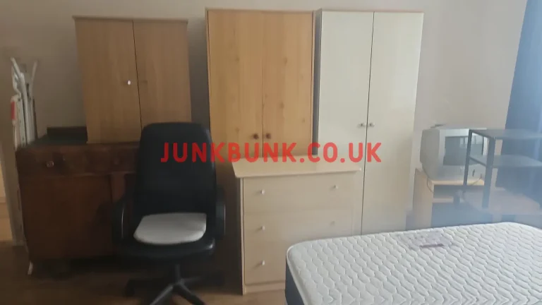 furniture-removal-london-SW15 4BE-before3