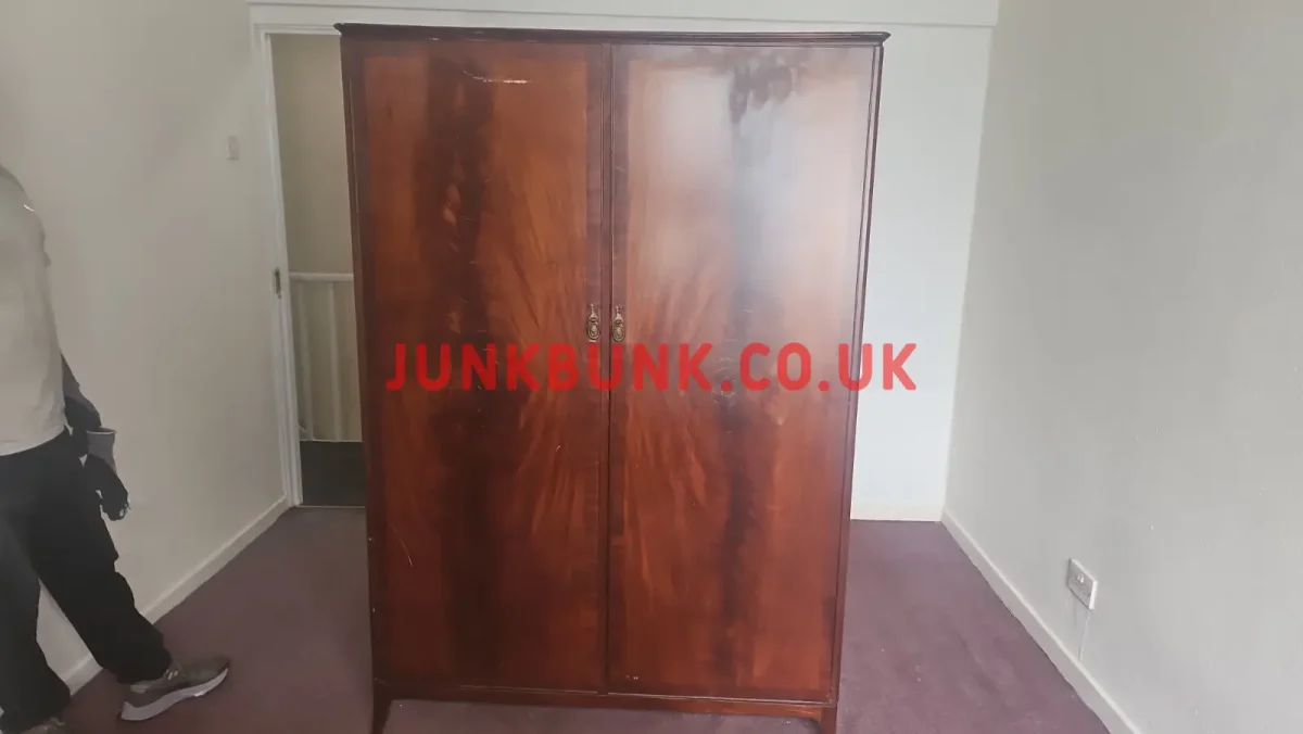 furniture-removal-london-SW15 4BE-before4