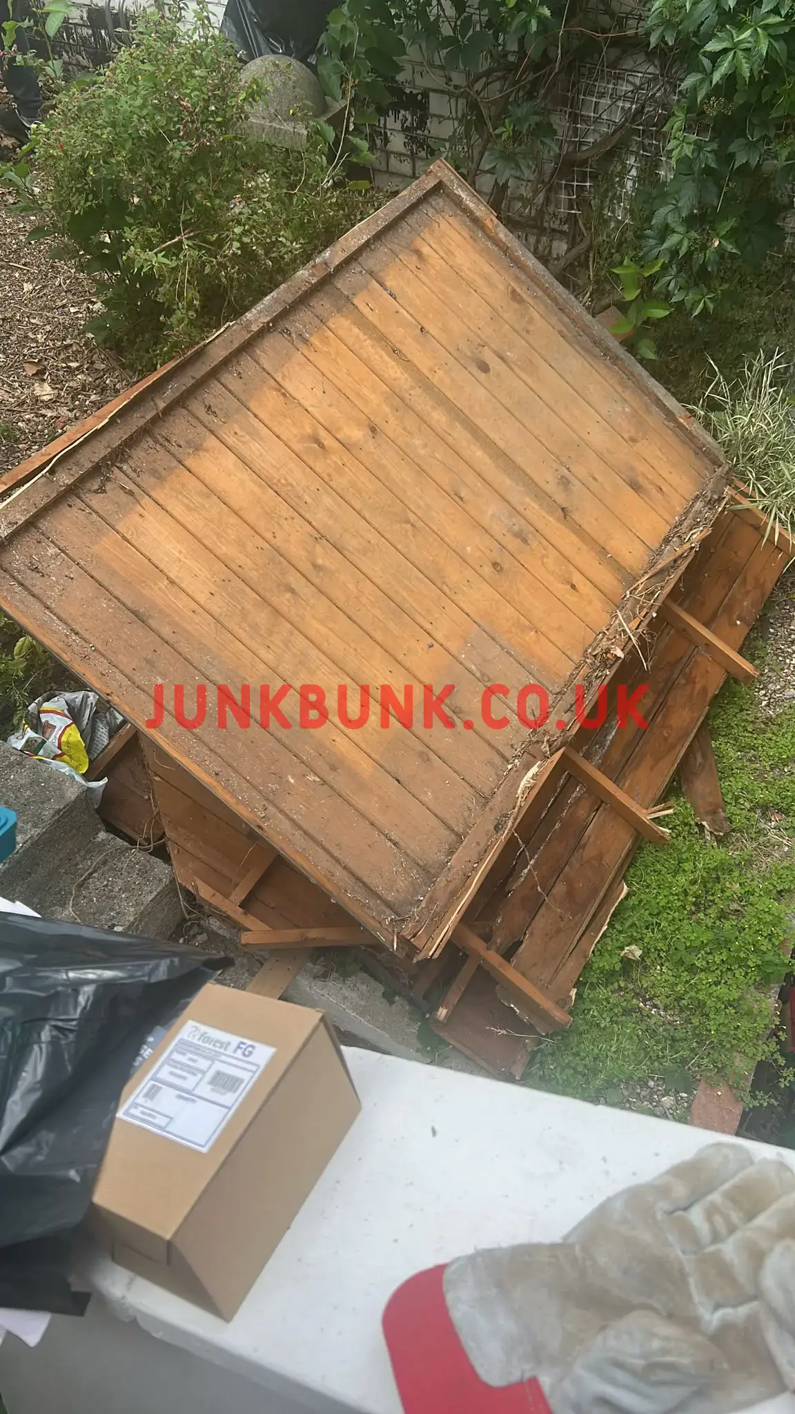 shed-clearance-N1 1TQ-before